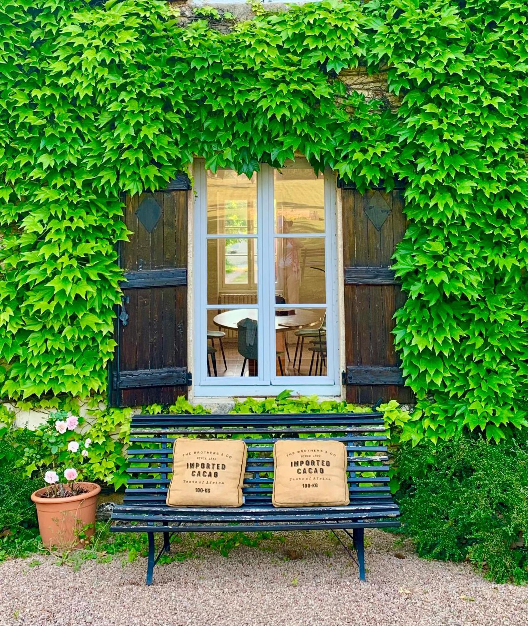 Hotel Les Charmes Jugy Exterior foto